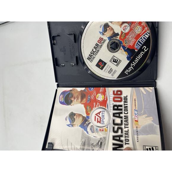 NASCAR 06: Total Team Control PS2 / PlayStation 2 - Complete w/ Manual - Picture 3 of 5